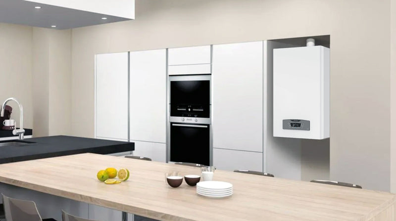 Kondenzációs gázkazán beépített tárolóval