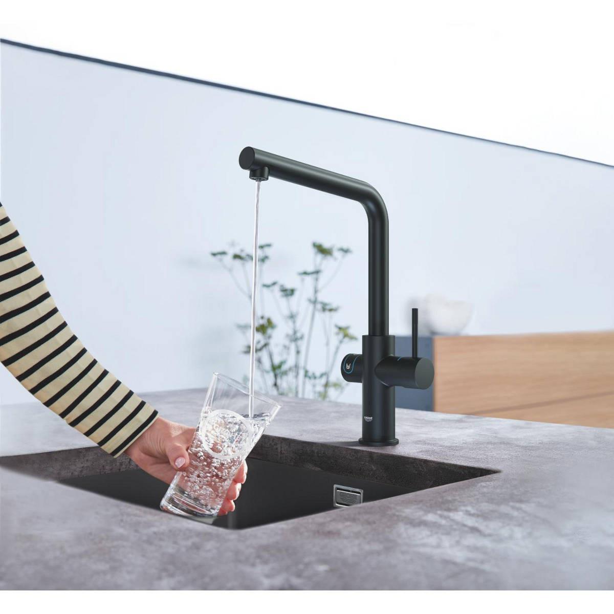 Grohe Blue Home L - kifolyós kezdőkészlet S - es méretű filterrel, szín: bársony fekete (31454KS1)