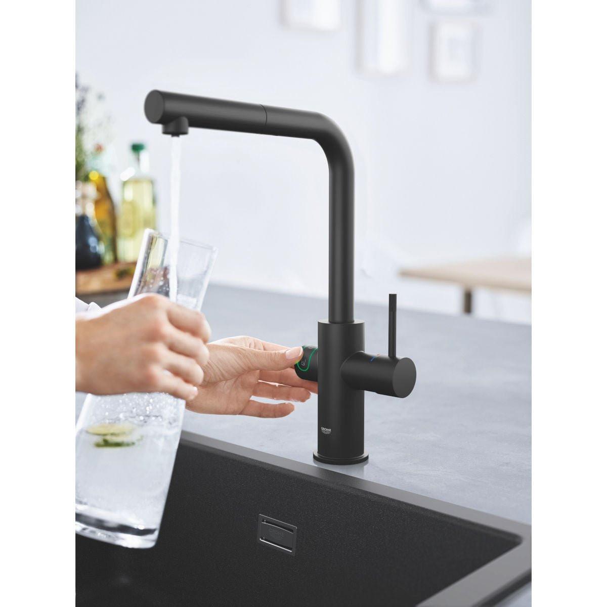 Grohe Blue Home L - kifolyós kezdőkészlet S - es méretű filterrel, kihúzható fejjel, bársony fekete (31539KS0)