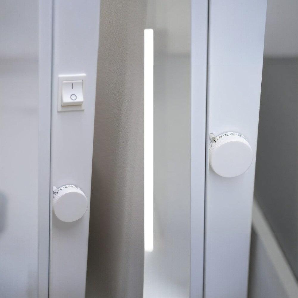 Adax VP12 fűtőpanel 500 W, 42x43 cm, beépített tekerőgombos termosztát (VP1205W)