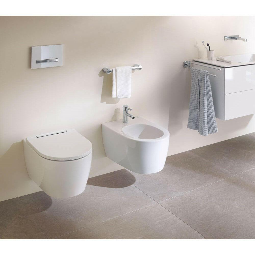 Geberit ONE fali WC - csésze, TurboFlush, WC tetővel, mélyöblítésű, 54cm, fehér, KeraTect®