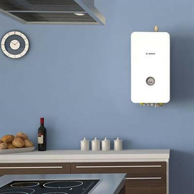 Bosch Tronic Heat 3500 15kW elektromos kazán 6 lépcsős modulációval, max 3bar nyomásra (7738502607)